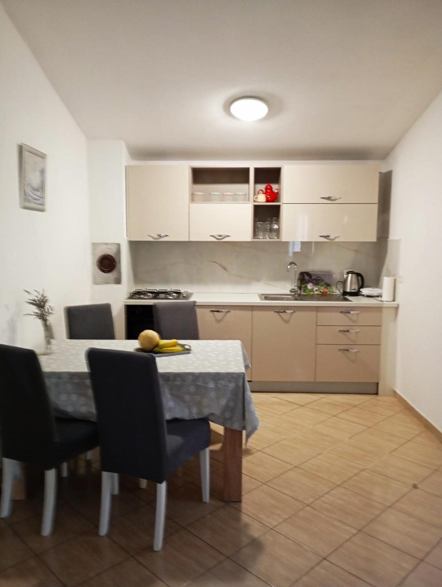 Apartmani Joja Biograd Na Moru Exterior photo